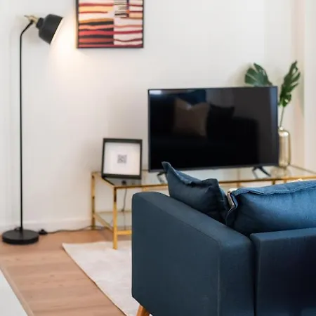 Pardal 15 - Boutique 2 Bed With Free Parking Nearby Apartment *