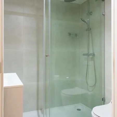 Apartment Pardal 15 - Boutique 2 Bed With Free Parking Nearby *