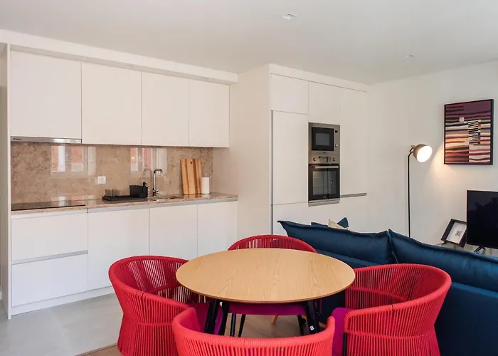 Pardal 15 - Boutique 2 Bed With Free Parking Nearby Apartment