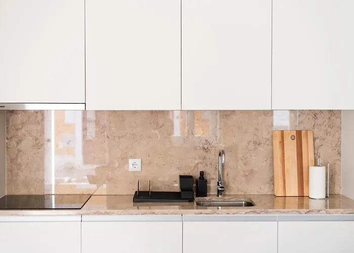 Apartment Pardal 15 - Boutique 2 Bed With Free Parking Nearby *